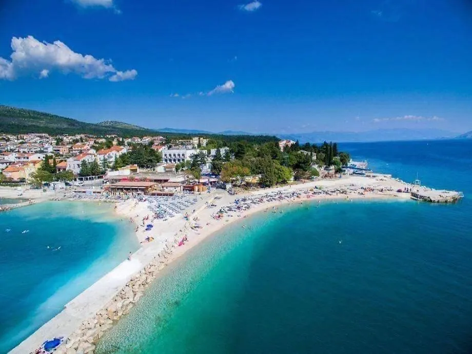 Roko Apartments Selce Croatia