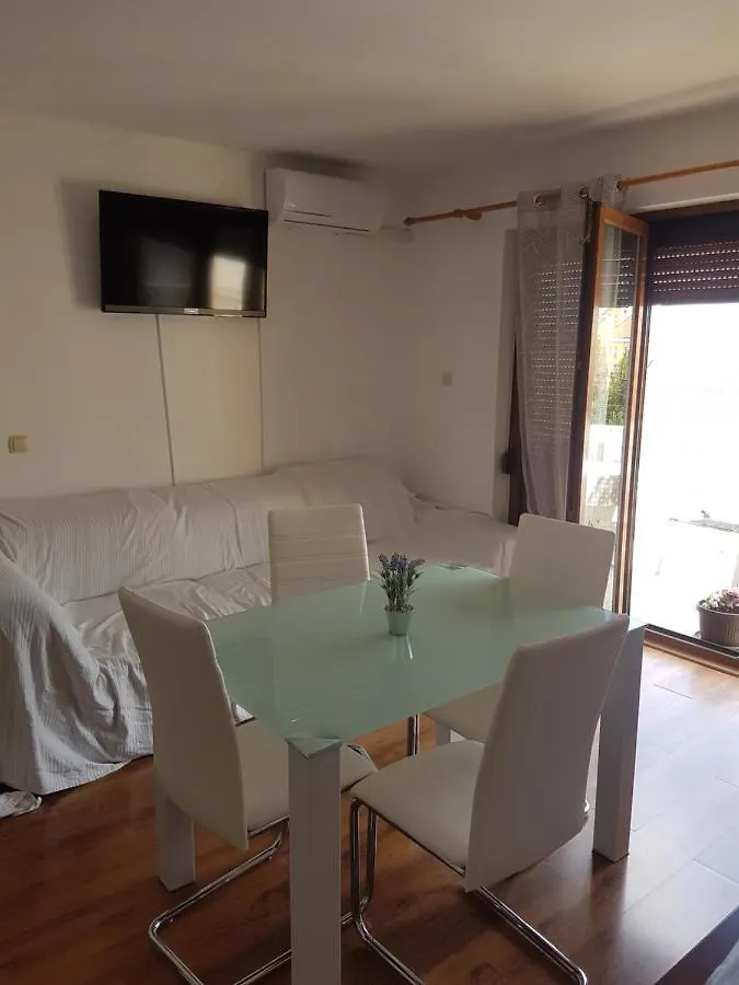 Roko Apartments Selce