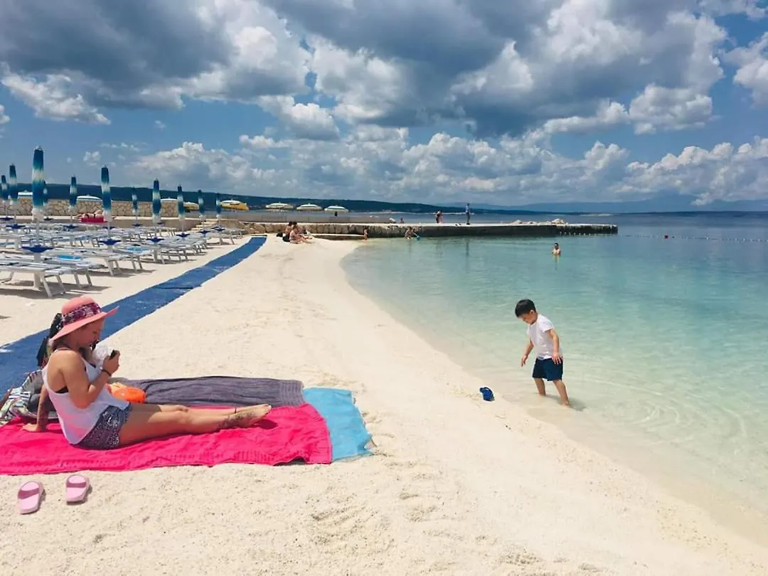 Roko Apartments Selce
