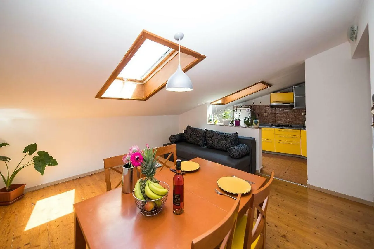Roko Apartments Selce