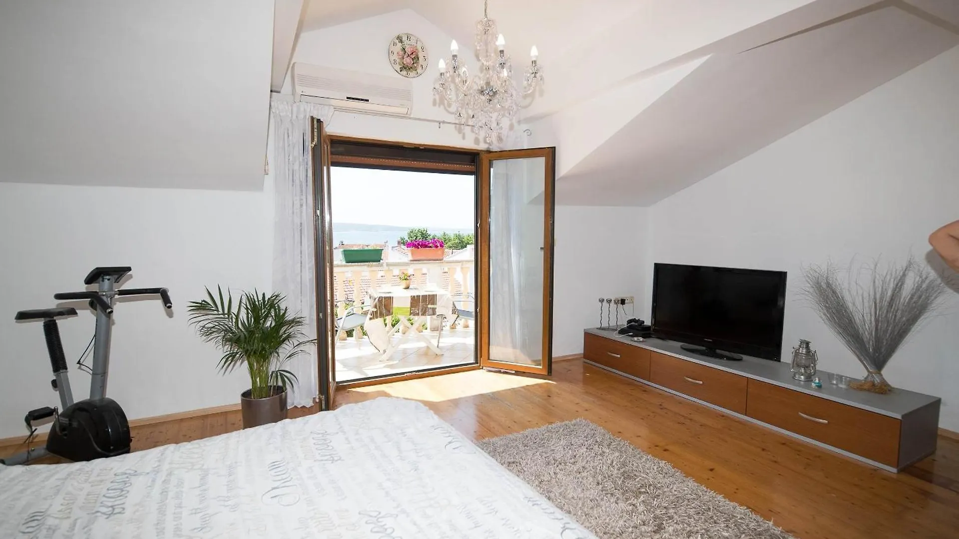 Roko Apartments Selce