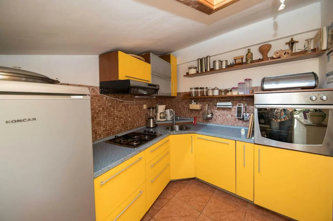 Roko Apartments Selce